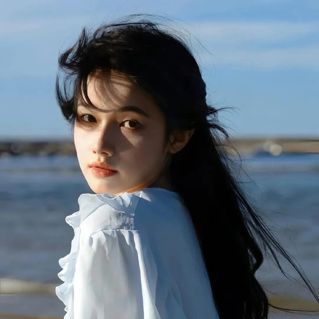 在巨大的洋葱之下